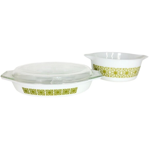 Vintage 60s Pyrex Verde Square Covered Divided Dish & Casserole Dish Set - Picture 1 of 16